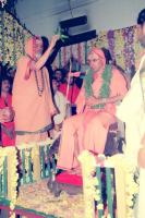 HH Shrimat Sadyojat Shankarashram Swamiji ascending the Shri Chitrapur Mathadhipati Peetha (27 Feb 1997)